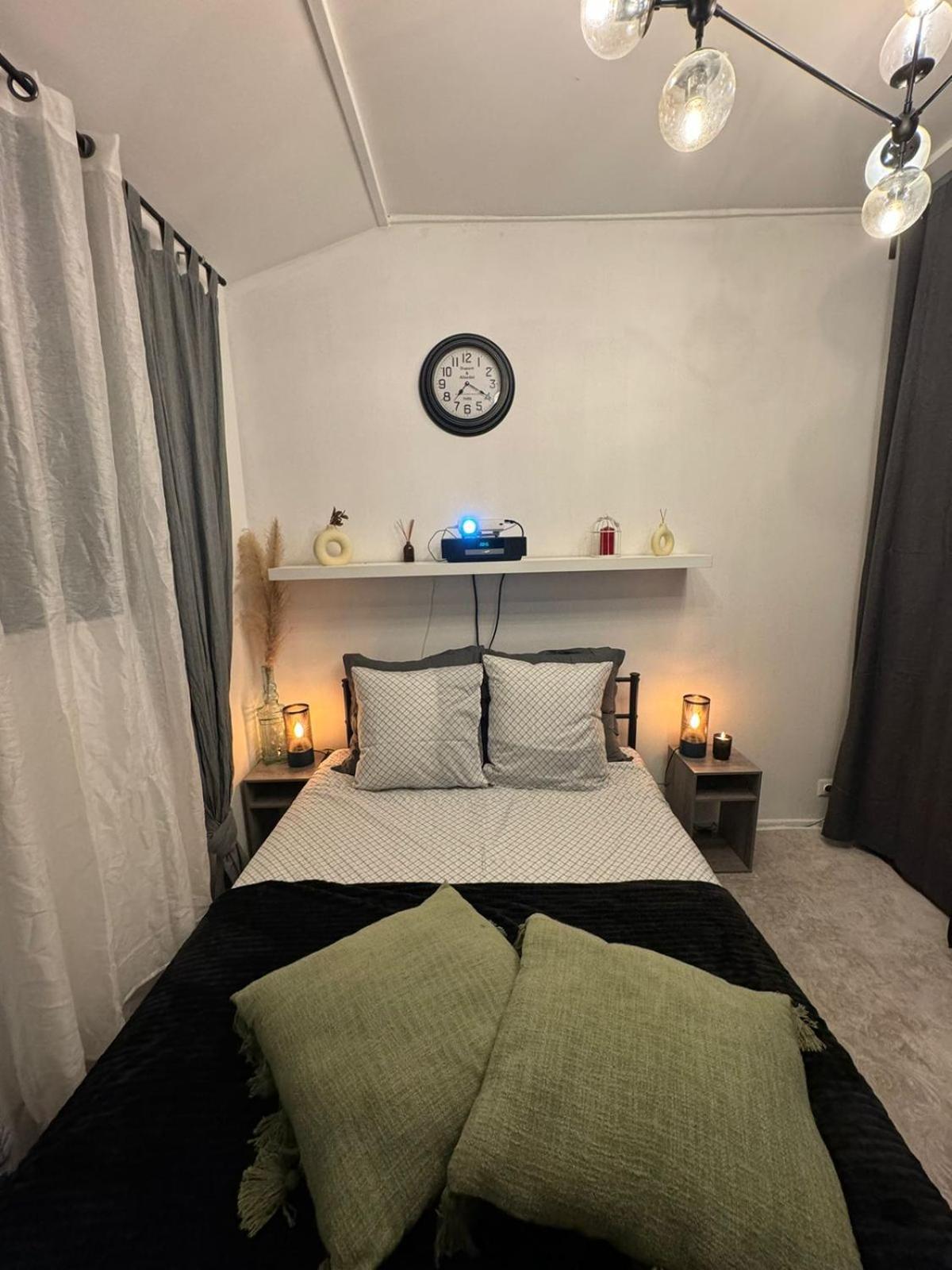 Maisonnette Proche De Paris & Home Cinema 布尔格拉瑞恩 外观 照片